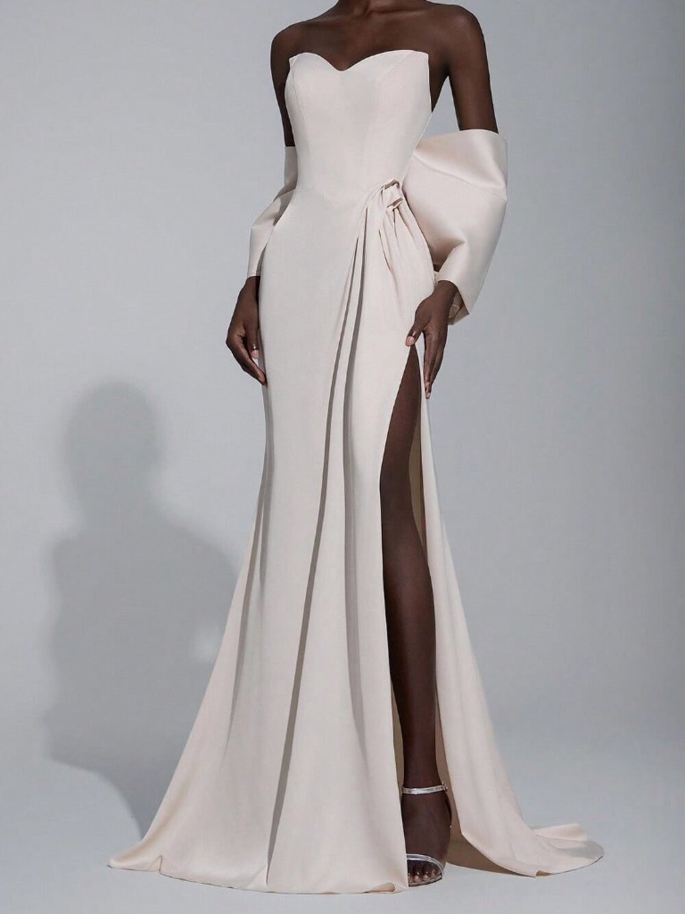 Apricot Elegant Women's Satin Strapless V-Neck High Slit Shawl - Picture 4 of 7